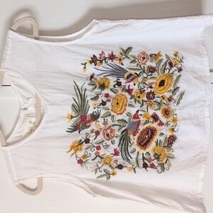 Huulala Beautiful Embroidered Floral and Bird White Crop Tank Size Medium